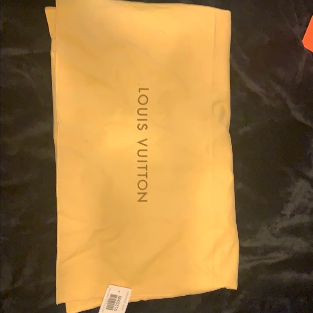 LV bag authentic, certificate and dust bag